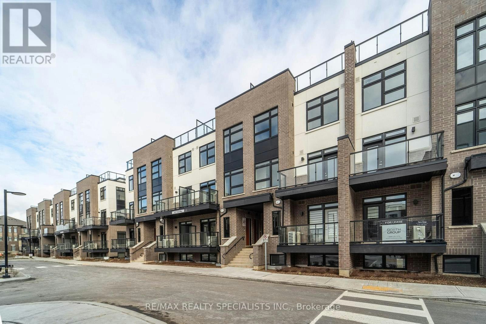110-1577 Rose Way, Milton, ON, L9E 1N4 - 2