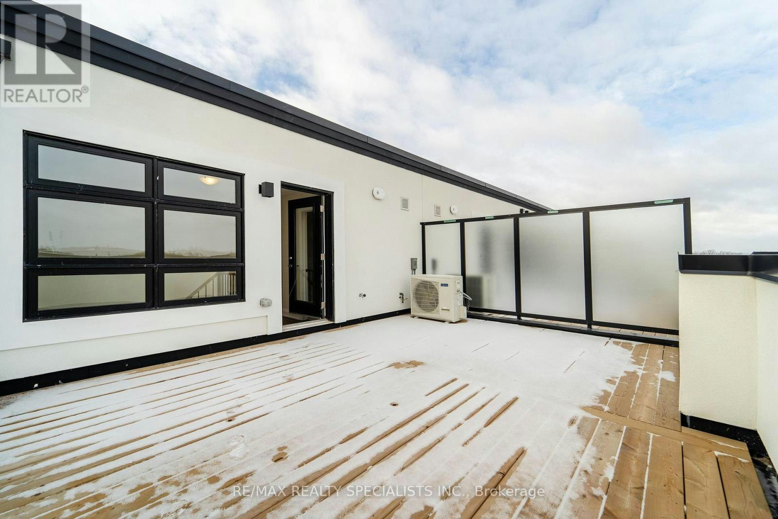110-1577 Rose Way, Milton, ON, L9E 1N4 - 25