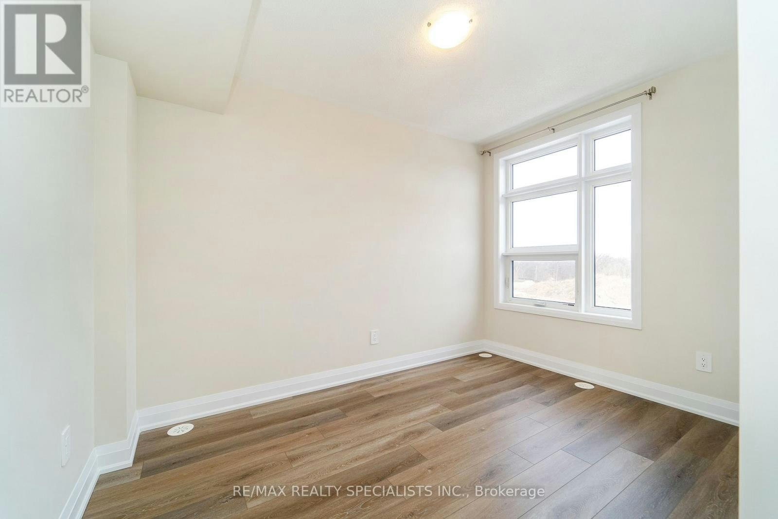 110-1577 Rose Way, Milton, ON, L9E 1N4 - 20