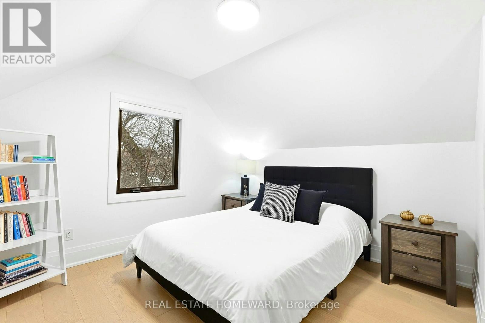 234 Pearson Avenue, Toronto, ON, M6R 1G7 - 25