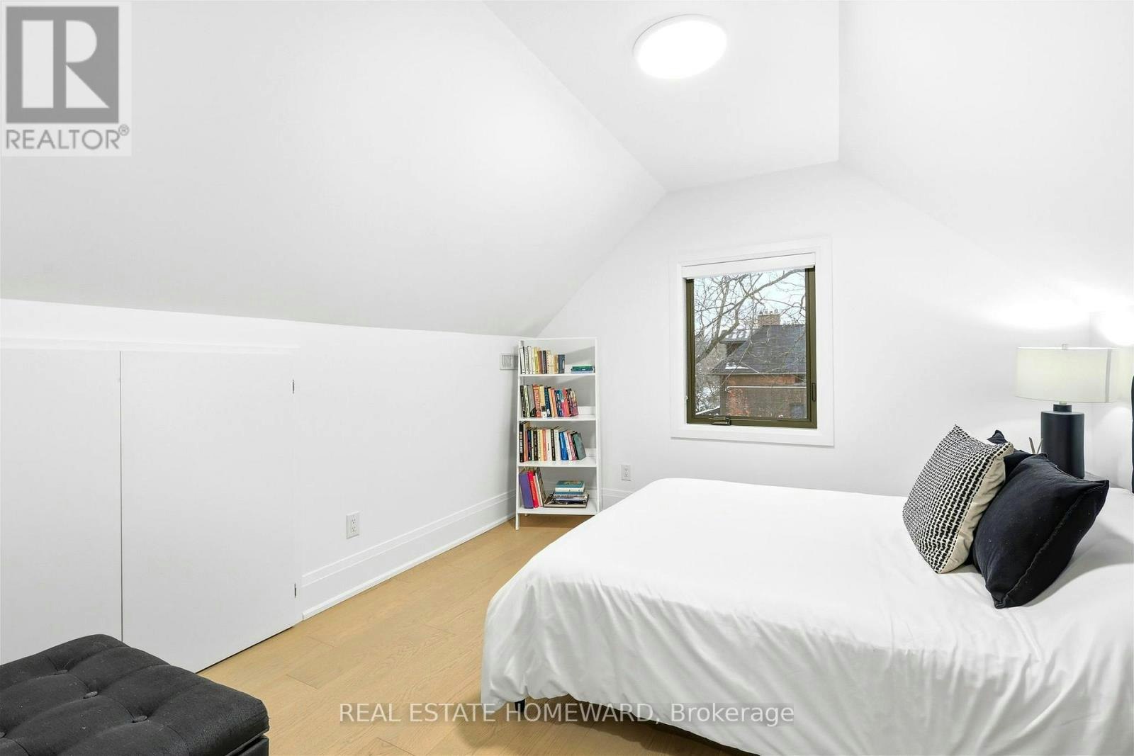 234 Pearson Avenue, Toronto, ON, M6R 1G7 - 24