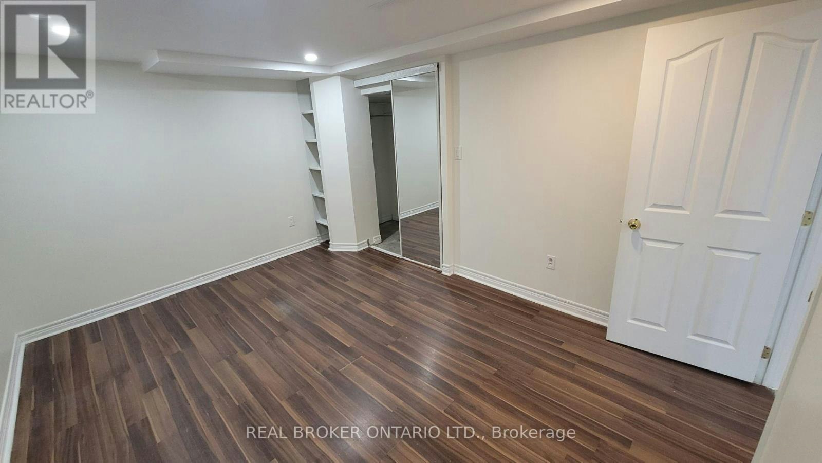 BSMT-3298 Cambourne Crescent, Mississauga, ON, L5N 5P7 - 3