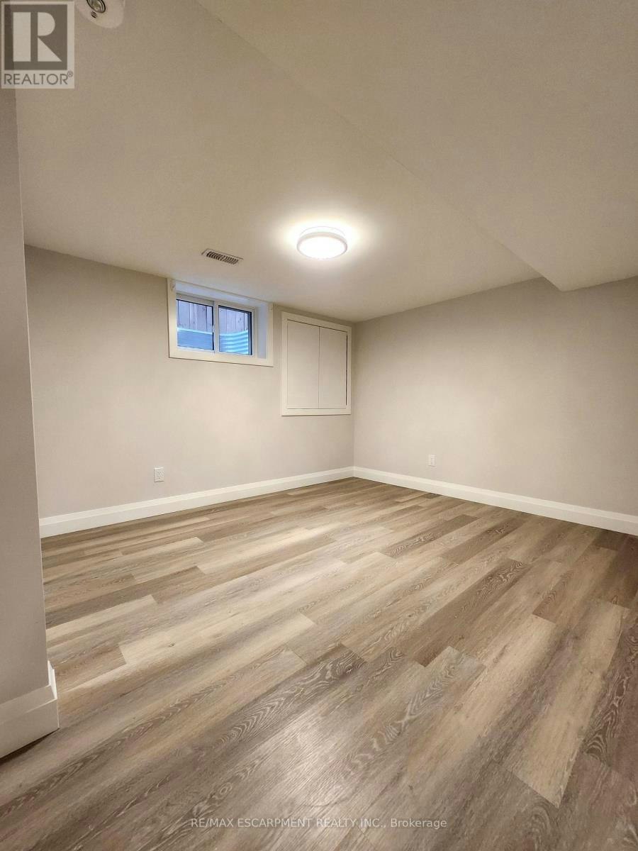 LOWER-404 Nelson Street, Brantford, ON, N3S 4E8 - 16