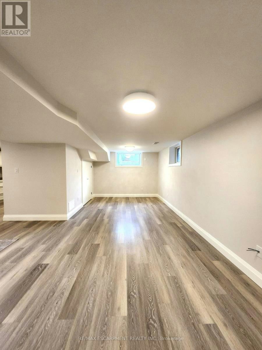 LOWER-404 Nelson Street, Brantford, ON, N3S 4E8 - 6