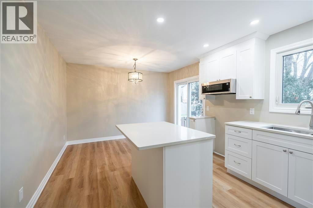 900 Everest Court, Sarnia, ON, N7T 7T6 - 10