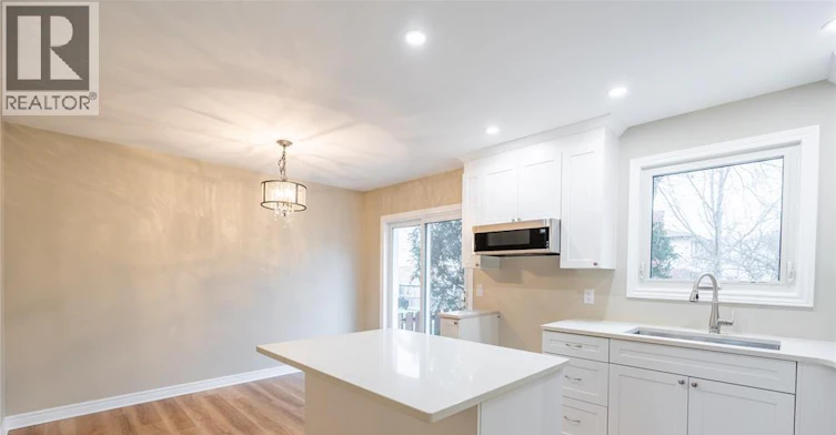 900 Everest Court, Sarnia, ON, N7T 7T6 - 6