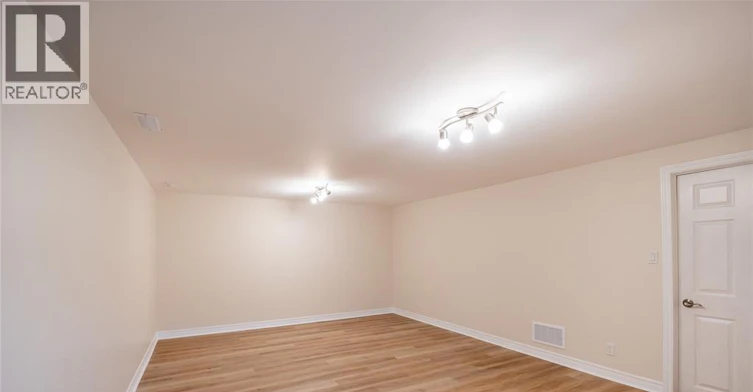900 Everest Court, Sarnia, ON, N7T 7T6 - 20
