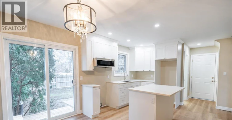 900 Everest Court, Sarnia, ON, N7T 7T6 - 7