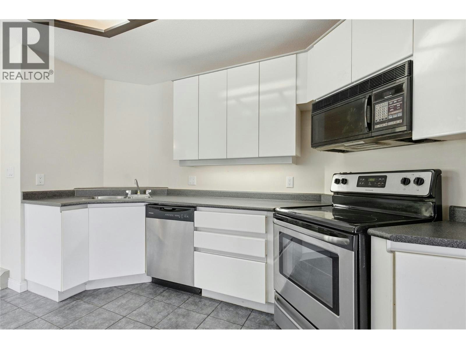 1398/1400 Semlin Drive, Cache Creek, BC, V0K 1H0 - 31