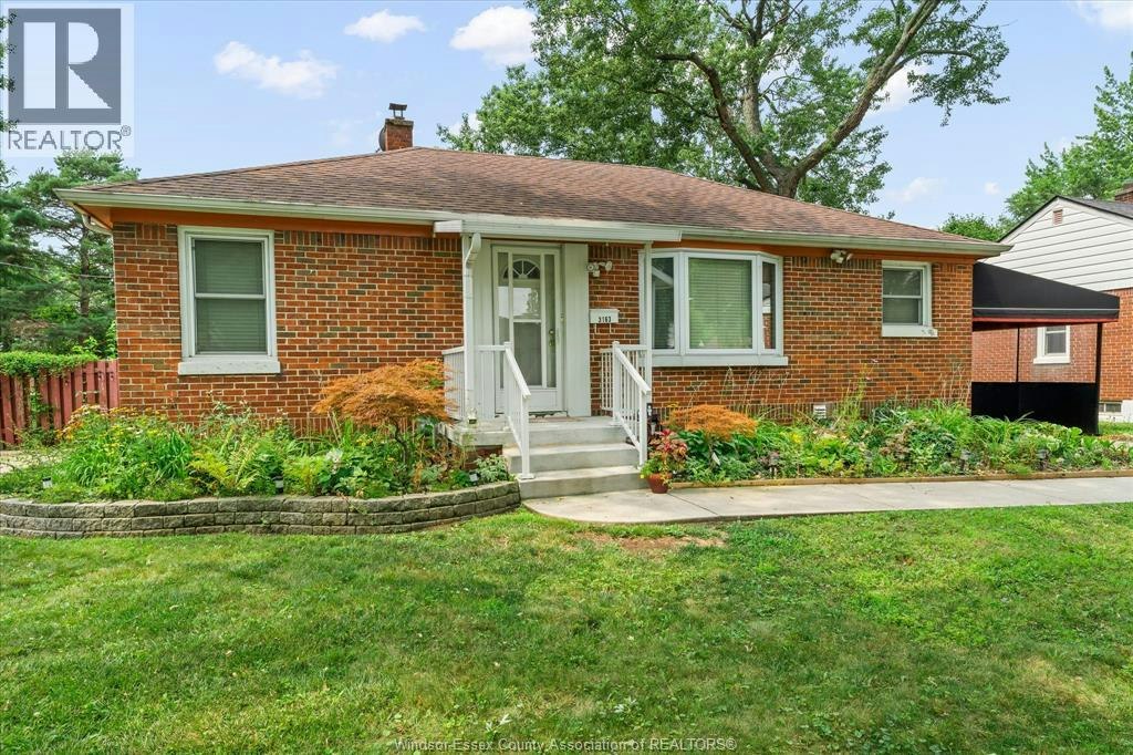 3163 Curry Avenue, Windsor, ON, N9E 2T2