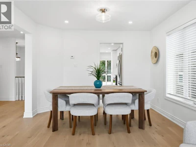 84 Riley Street - 5