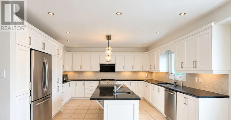 37 Laser Court, Richmond Hill, ON, L4B 1S1 - 8