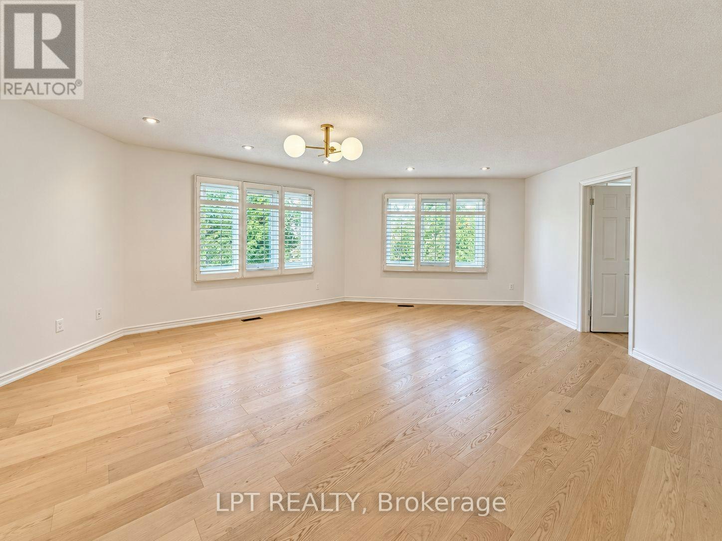 37 Laser Court, Richmond Hill, ON, L4B 1S1 - 17