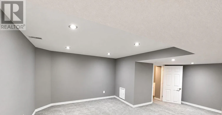37 Laser Court, Richmond Hill, ON, L4B 1S1 - 37