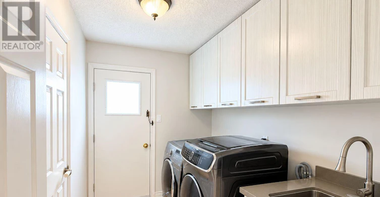 37 Laser Court, Richmond Hill, ON, L4B 1S1 - 11