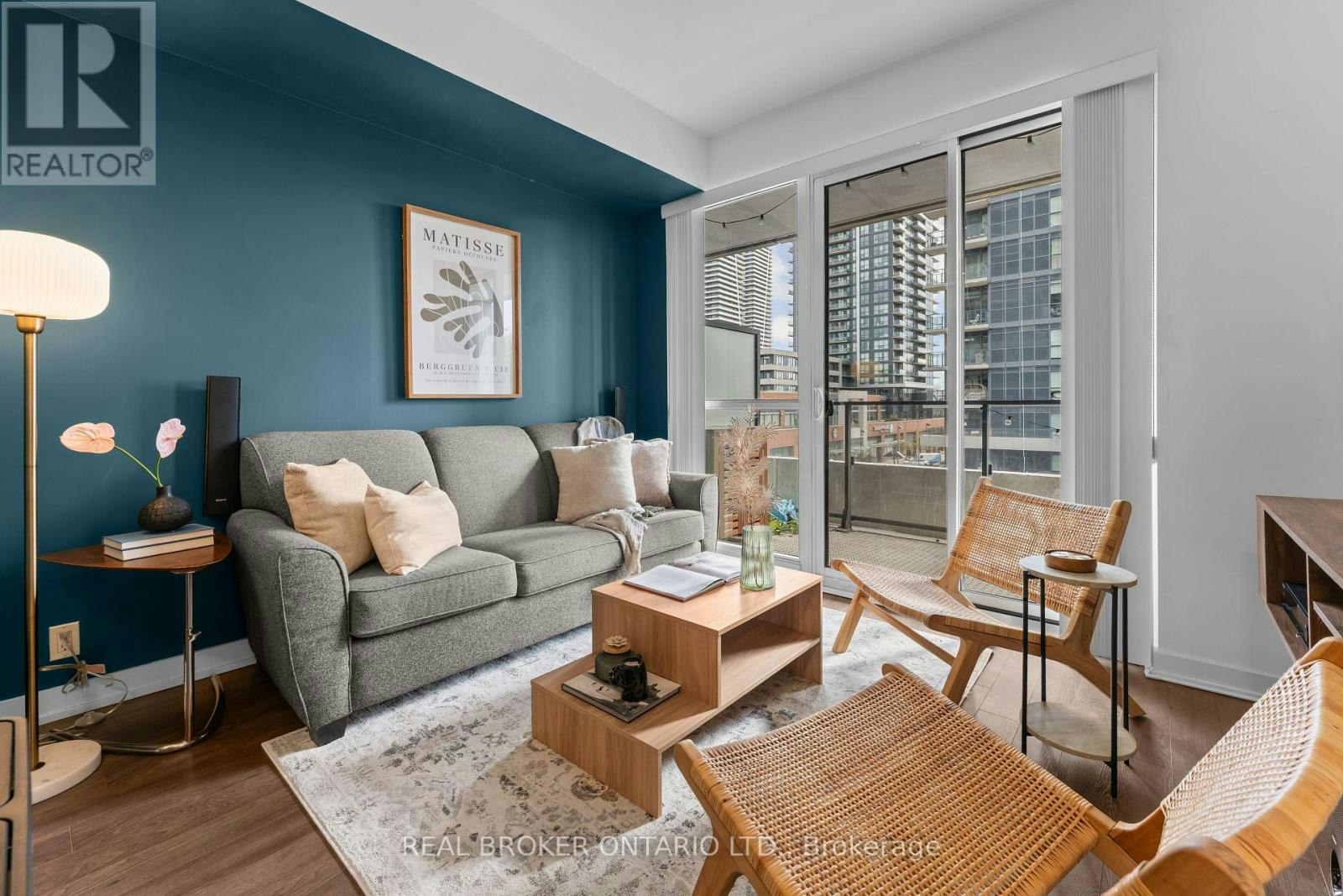 405-10 Park Lawn Road, Toronto, ON, M8V 0H9