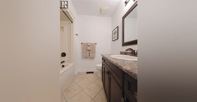 26 Wilkie Crescent, Guelph, ON, N1L 0B1 - 18