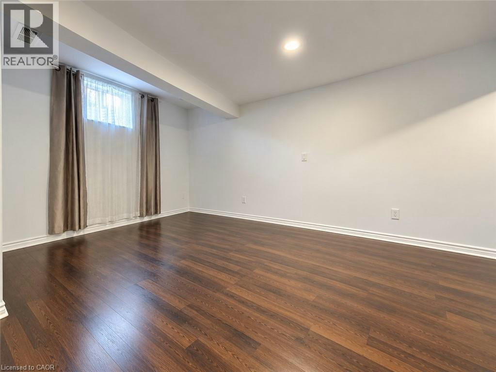 26 Wilkie Crescent, Guelph, ON, N1L 0B1 - 21