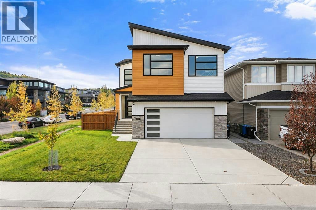 208 Crestmont Drive SW, Calgary, AB, T3B 1G8