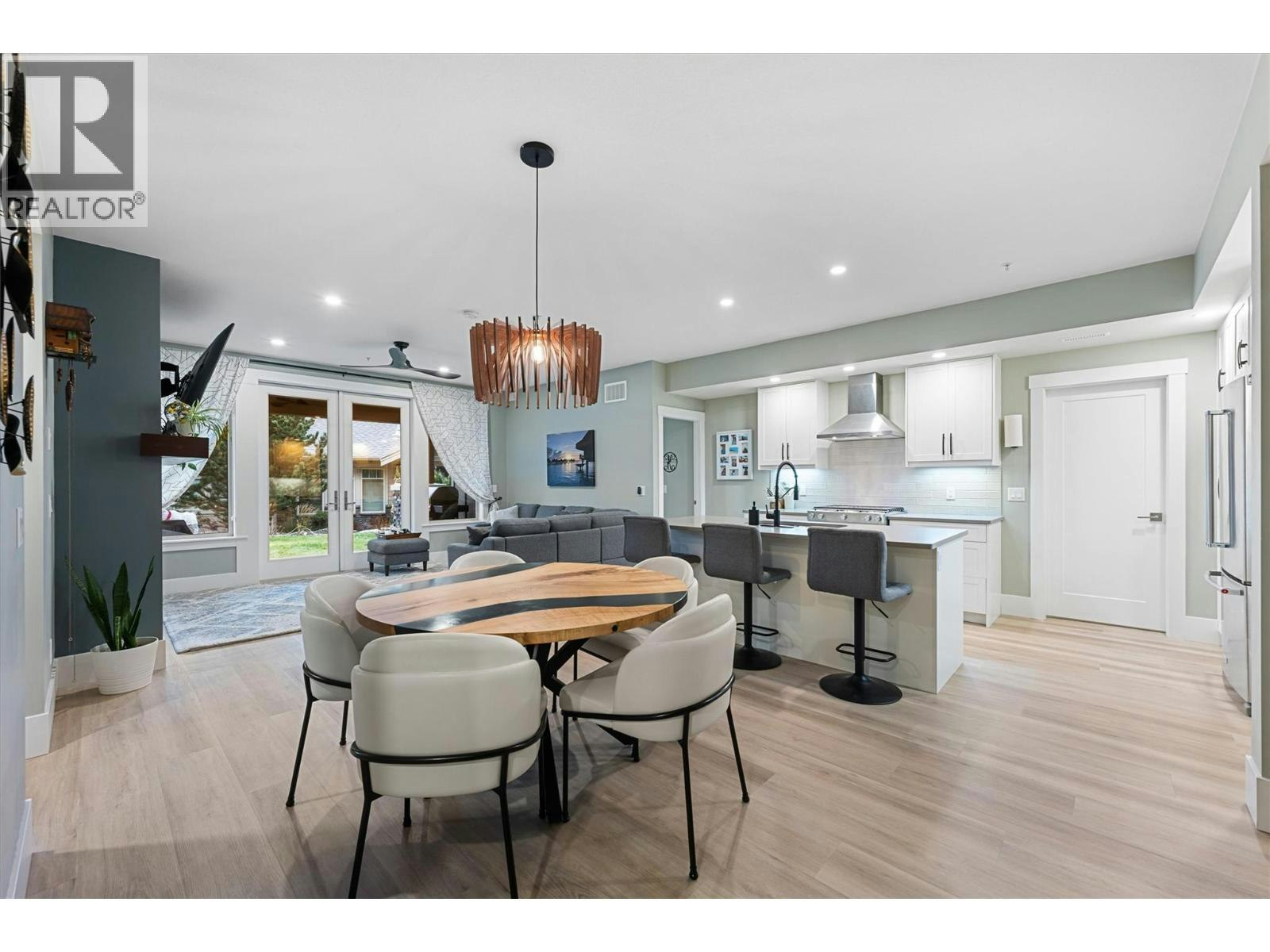 220-4000 Redstone Crescent, Peachland, BC, V0H 1X5