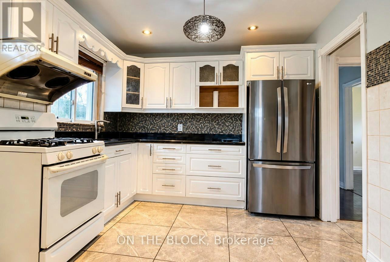 6 Laxford Avenue, Toronto, ON, M1R 1M6 - 6