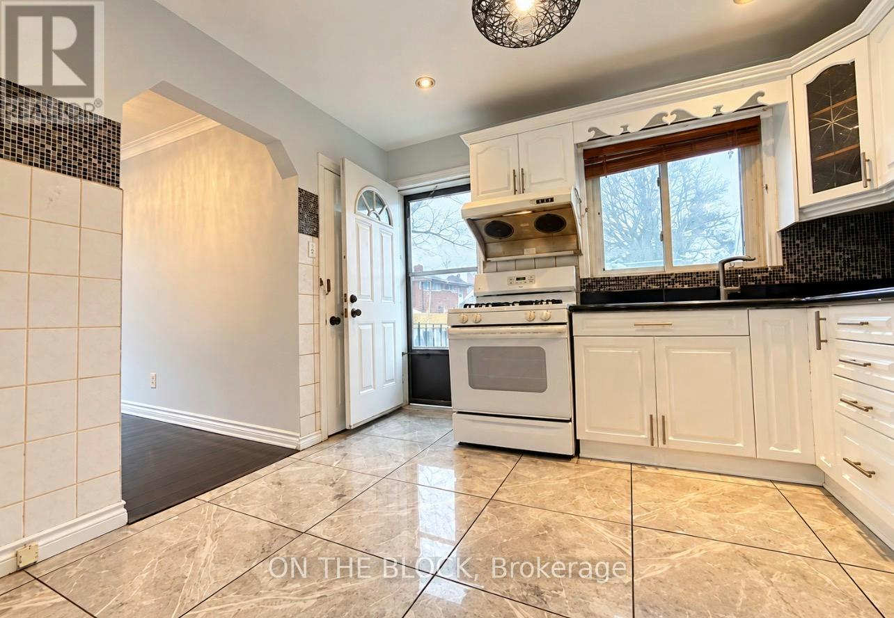 6 Laxford Avenue, Toronto, ON, M1R 1M6 - 7
