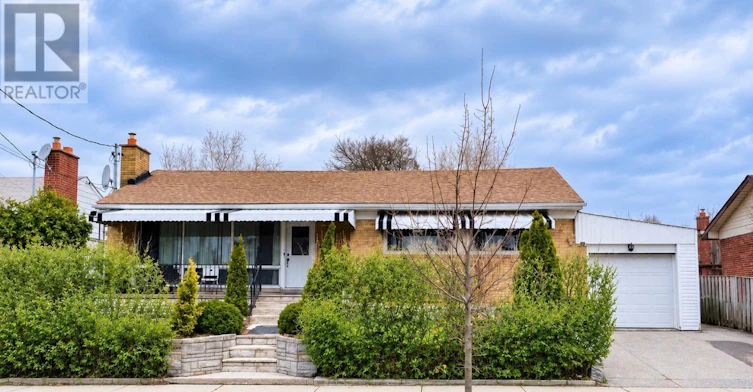 6 Laxford Avenue, Toronto, ON, M1R 1M6