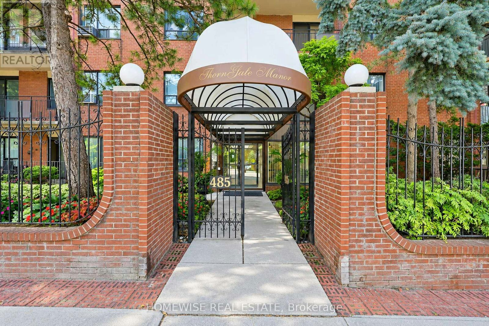 610-485 Kingston Road, Toronto, ON, M4L 1V6 - 2