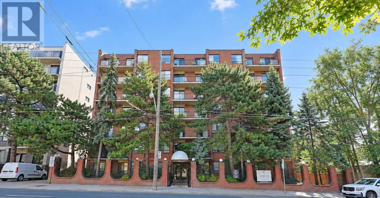 610-485 Kingston Road, Toronto, ON, M4L 1V6
