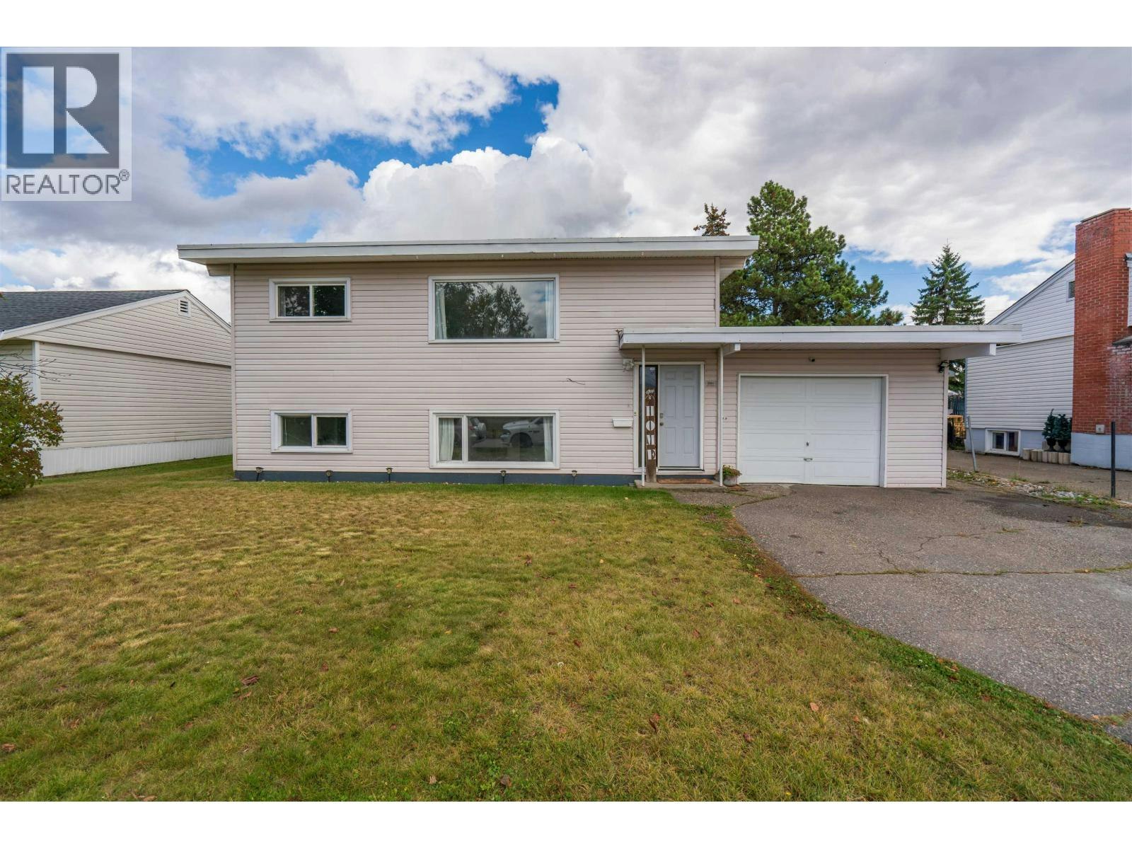 894 Irwin Street, Prince George, BC, V2M 2X9