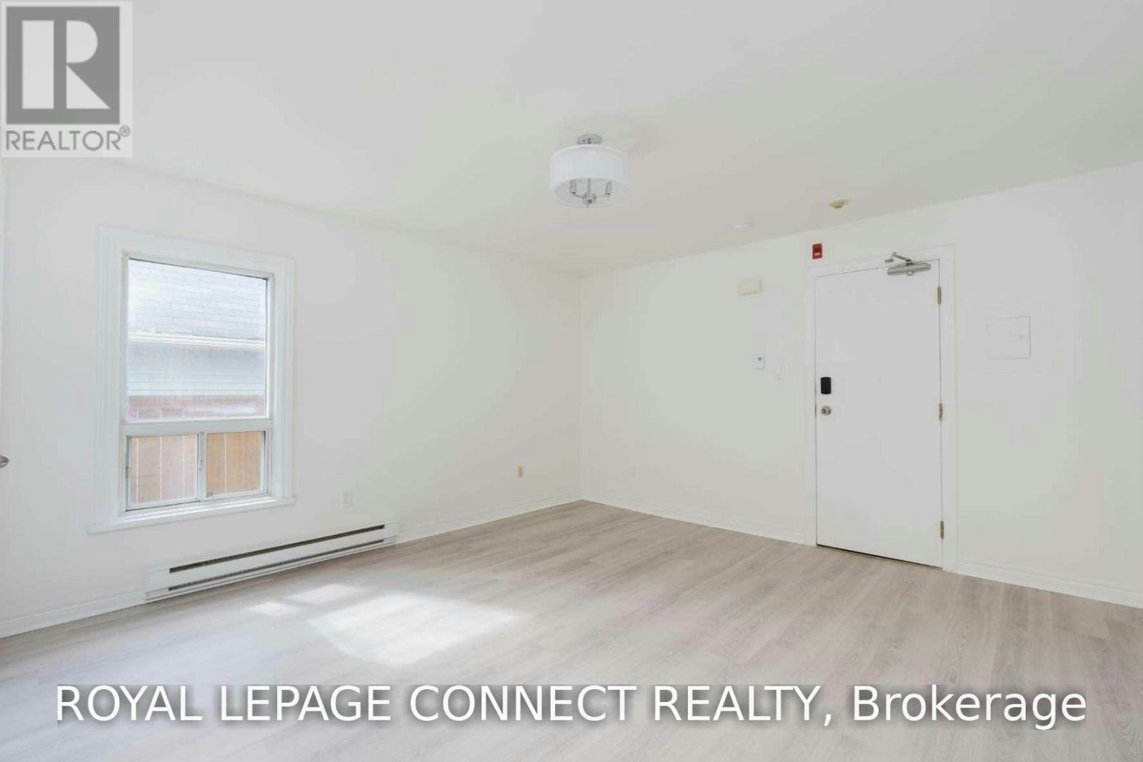 4-307 Pacific Avenue, Toronto, ON, M6P 2P8 - 6