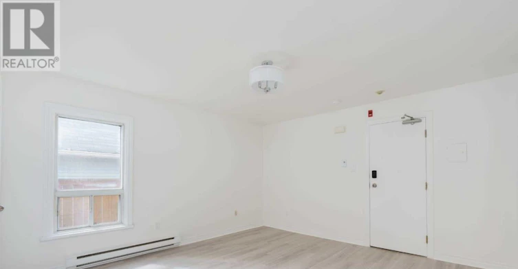 4-307 Pacific Avenue, Toronto, ON, M6P 2P8 - 6
