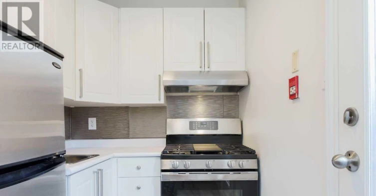 4-307 Pacific Avenue, Toronto, ON, M6P 2P8 - 11