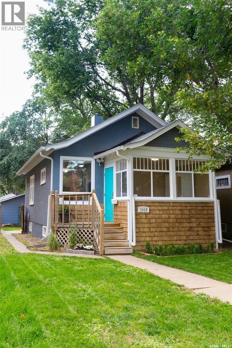 1019 C Avenue N, Saskatoon, SK, S7L 1K1