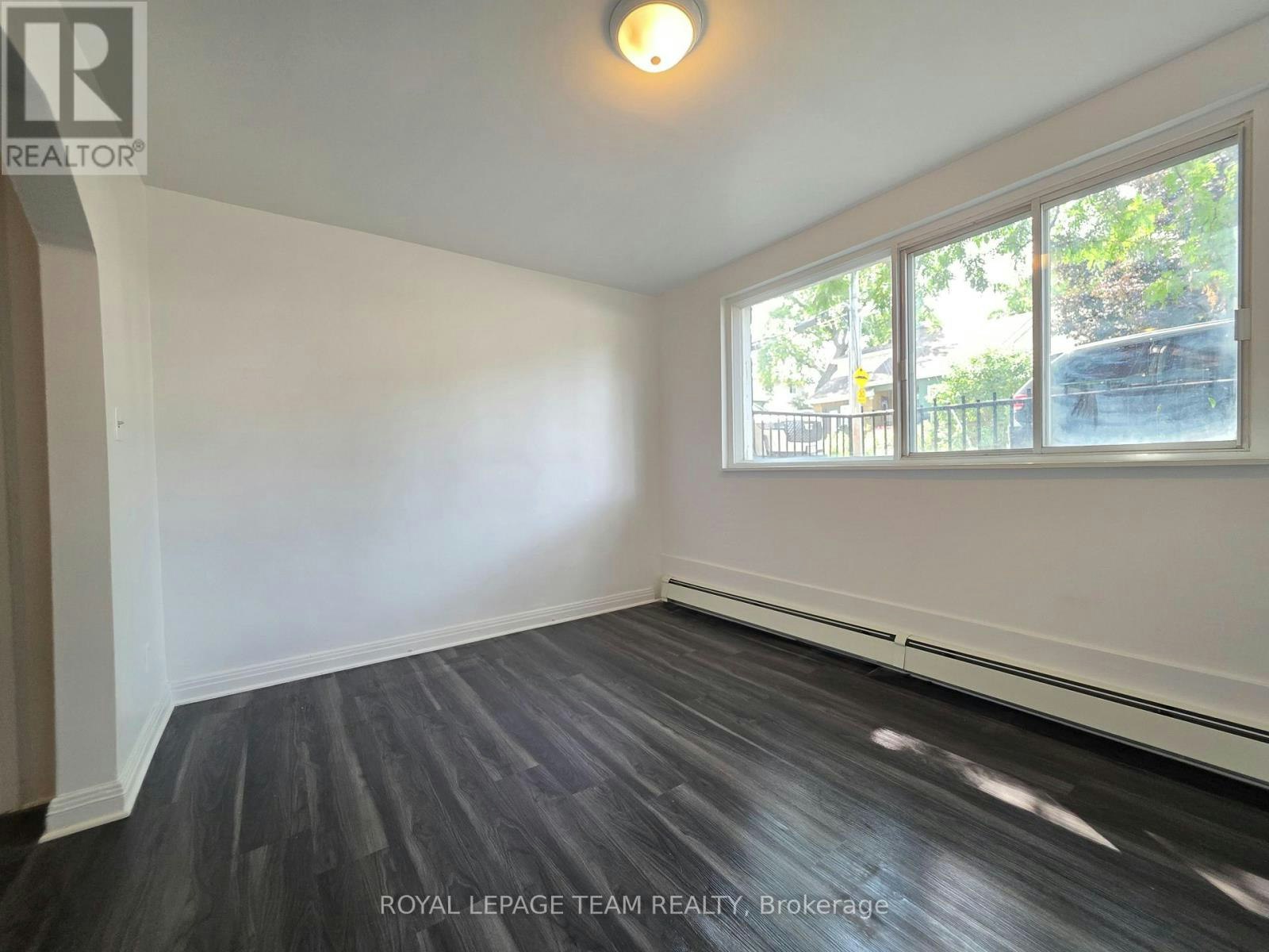 187 2 Bradley Avenue, Ottawa, ON, K1L 7E1 - 10