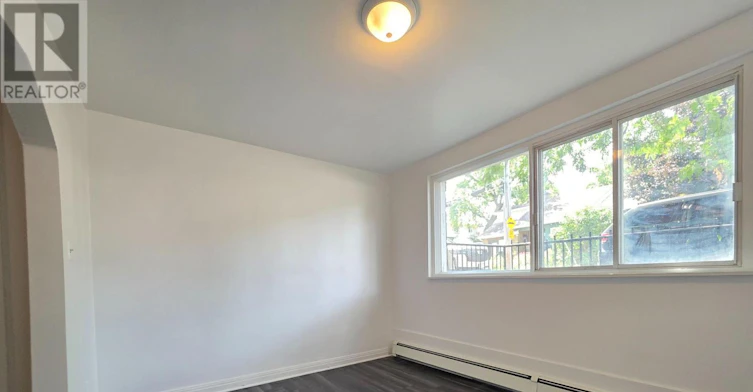 187 2 Bradley Avenue, Ottawa, ON, K1L 7E1 - 10