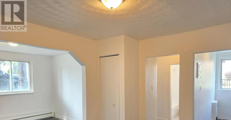 187 2 Bradley Avenue, Ottawa, ON, K1L 7E1 - 5