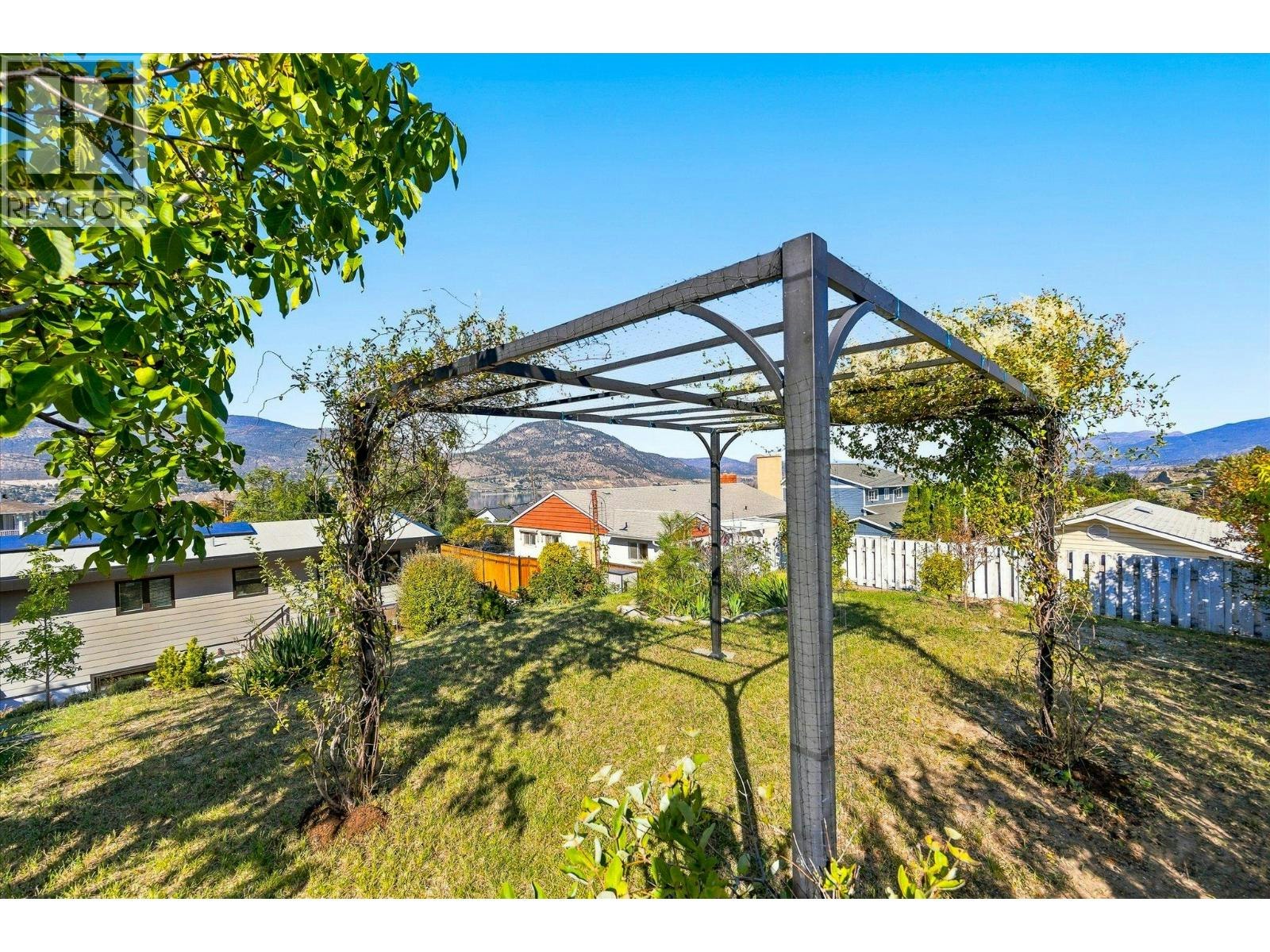 158 Grandview Street, Penticton, BC, V2A 4E4 - 39