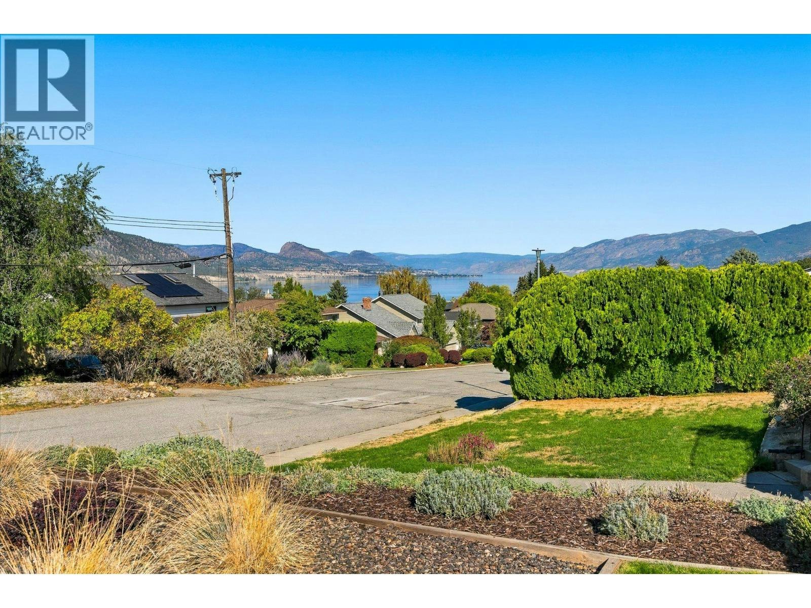 158 Grandview Street, Penticton, BC, V2A 4E4 - 48