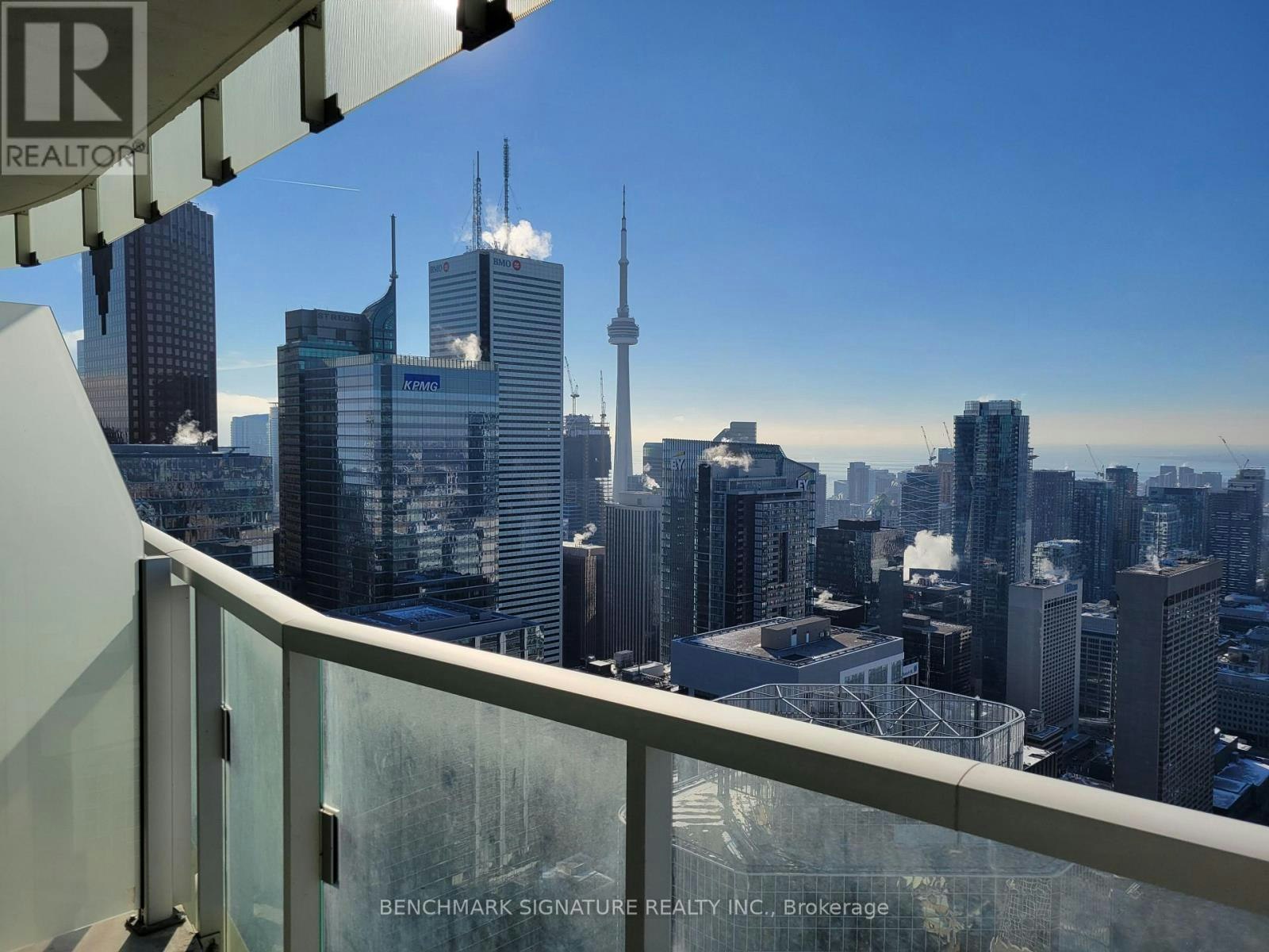 5810-197 Yonge Street, Toronto, ON, M5B 1M4 - 2