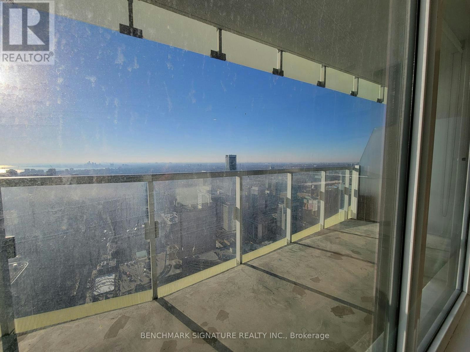 5810-197 Yonge Street, Toronto, ON, M5B 1M4 - 4