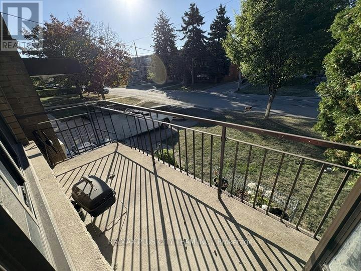 2-44 Meadowbrook Drive, Toronto, ON, M6B 2S6 - 14
