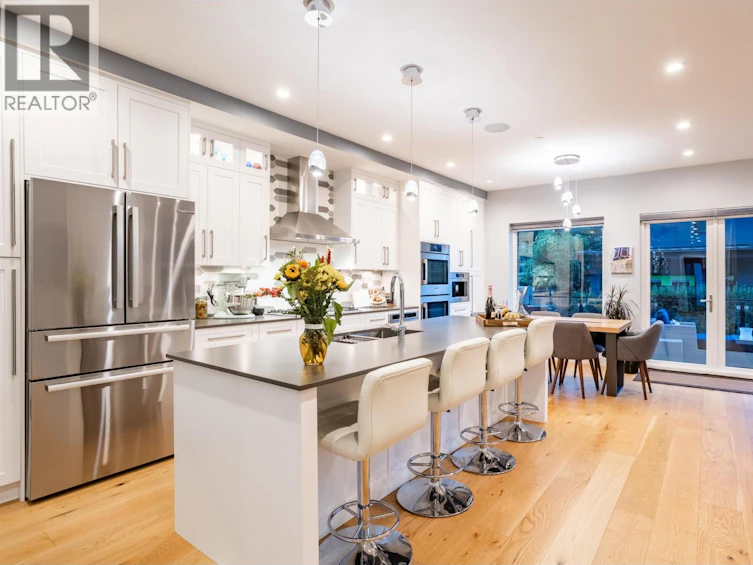 426 W 17th Avenue, Vancouver, BC, V5Y 2A2 - 5