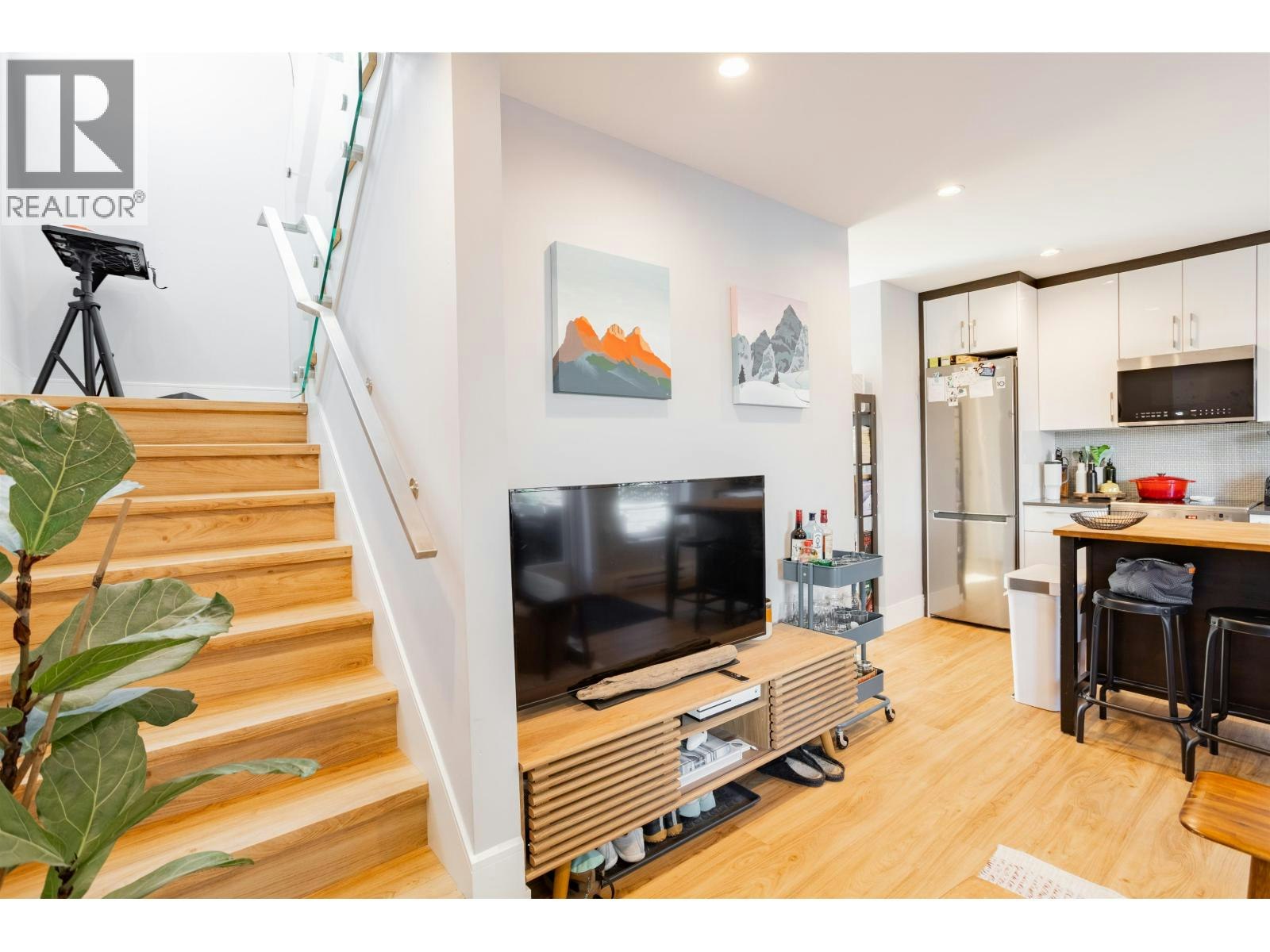 426 W 17th Avenue, Vancouver, BC, V5Y 2A2 - 28