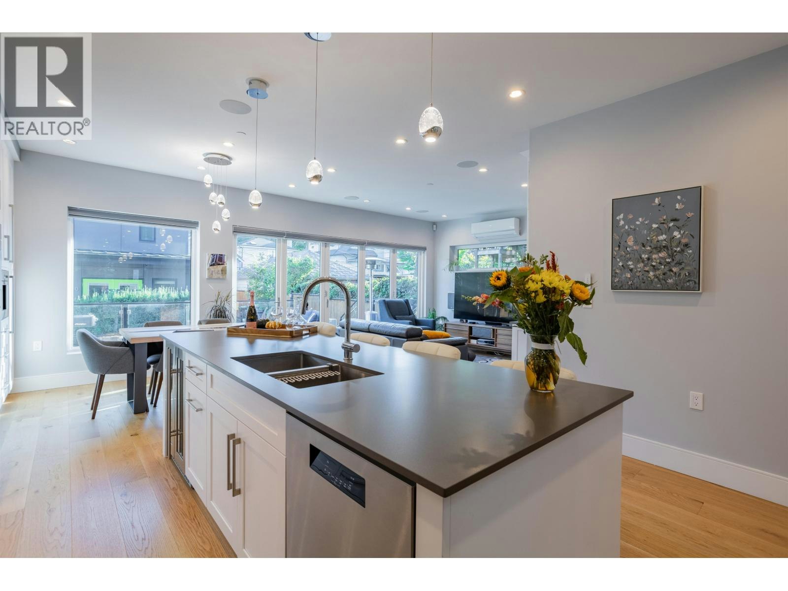426 W 17th Avenue, Vancouver, BC, V5Y 2A2 - 14