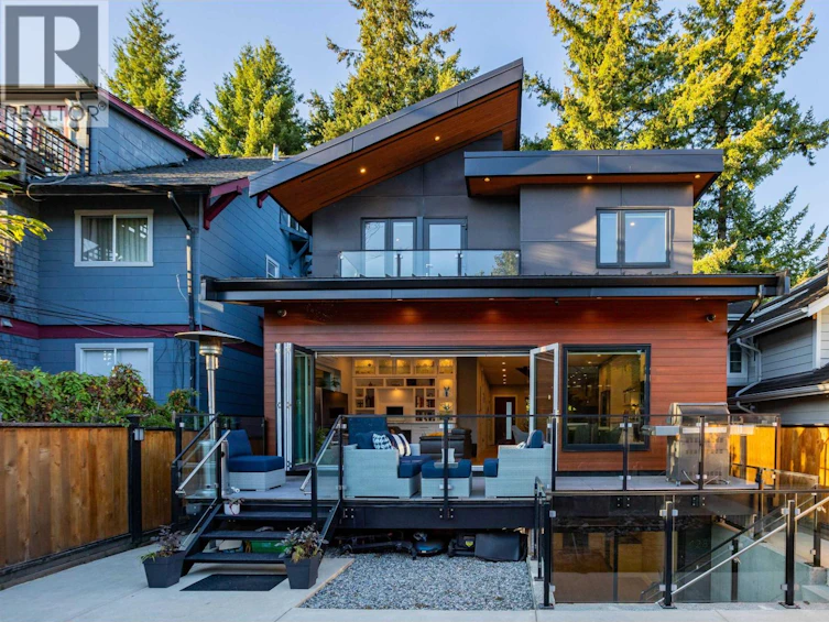 426 W 17th Avenue, Vancouver, BC, V5Y 2A2 - 3