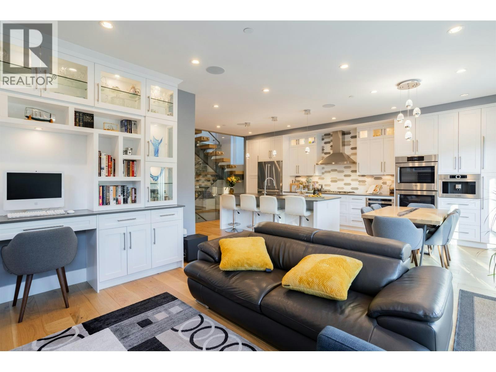 426 W 17th Avenue, Vancouver, BC, V5Y 2A2 - 12