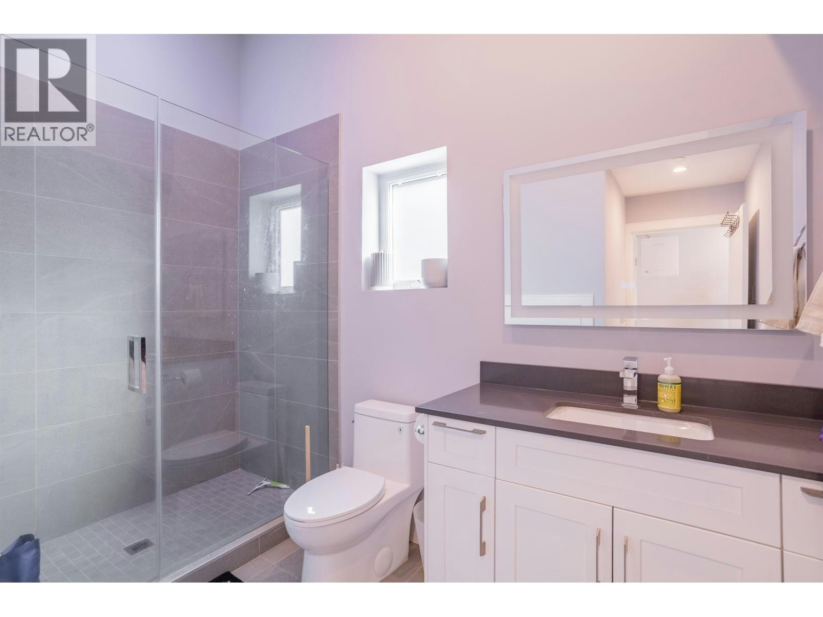 426 W 17th Avenue, Vancouver, BC, V5Y 2A2 - 33