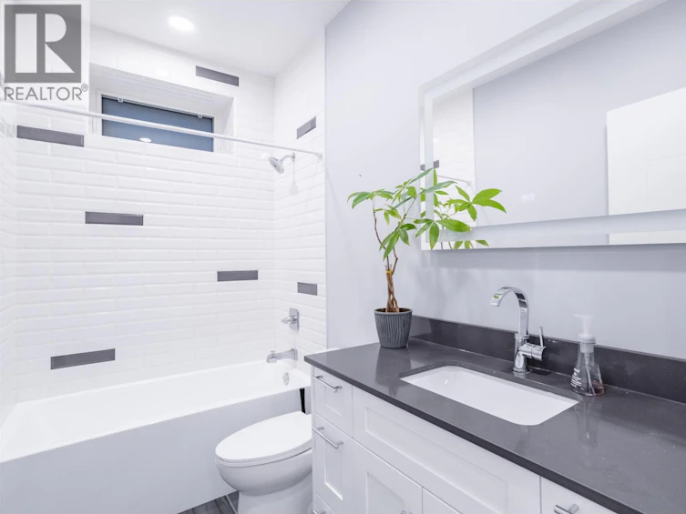 426 W 17th Avenue, Vancouver, BC, V5Y 2A2 - 21