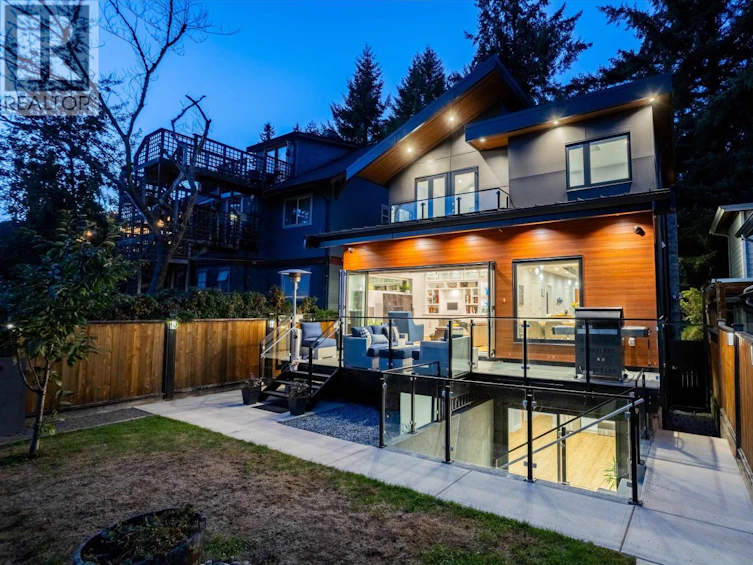 426 W 17th Avenue, Vancouver, BC, V5Y 2A2 - 4